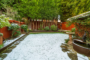 REAR GARDEN- click for photo gallery